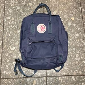 FJALLRAVEN Kanken Blue Classic Mini Backpack 14"L X 11"W